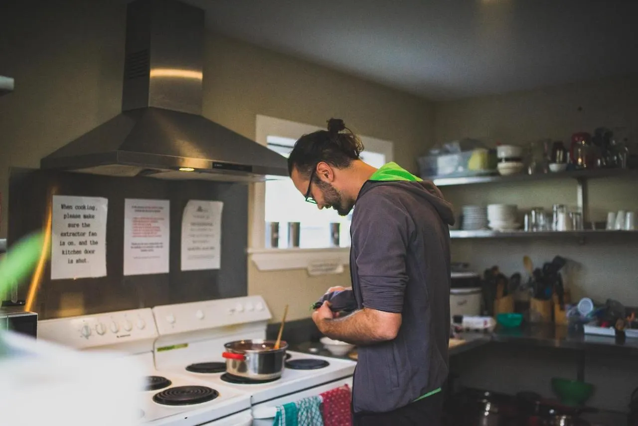 Kiwi Basecamp Backpackers Hotel Christchurch